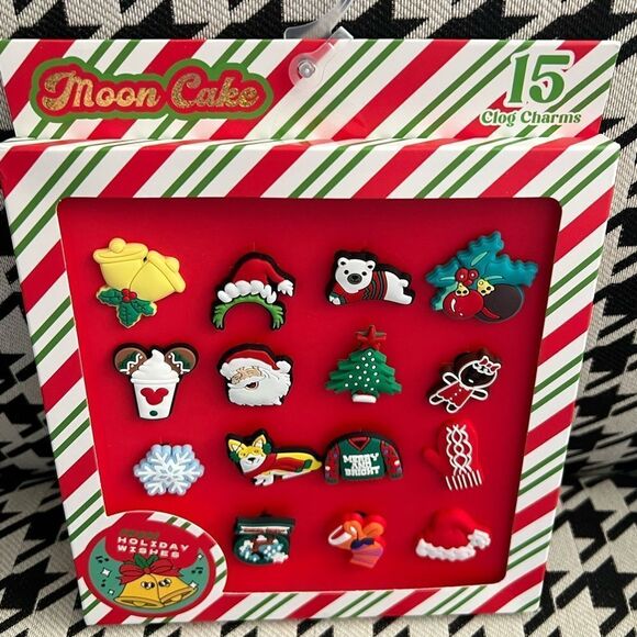 Moon Cake Clog Christmas Charms- Set of 15 - Picture 1 of 2